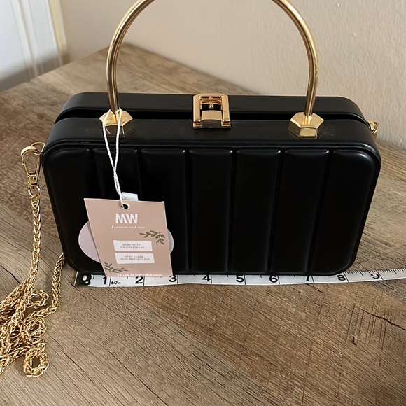 Most Wanted USA Structured Hard Shell Crossbody Purse New with tags Satin Lined - Picture 5 of 9